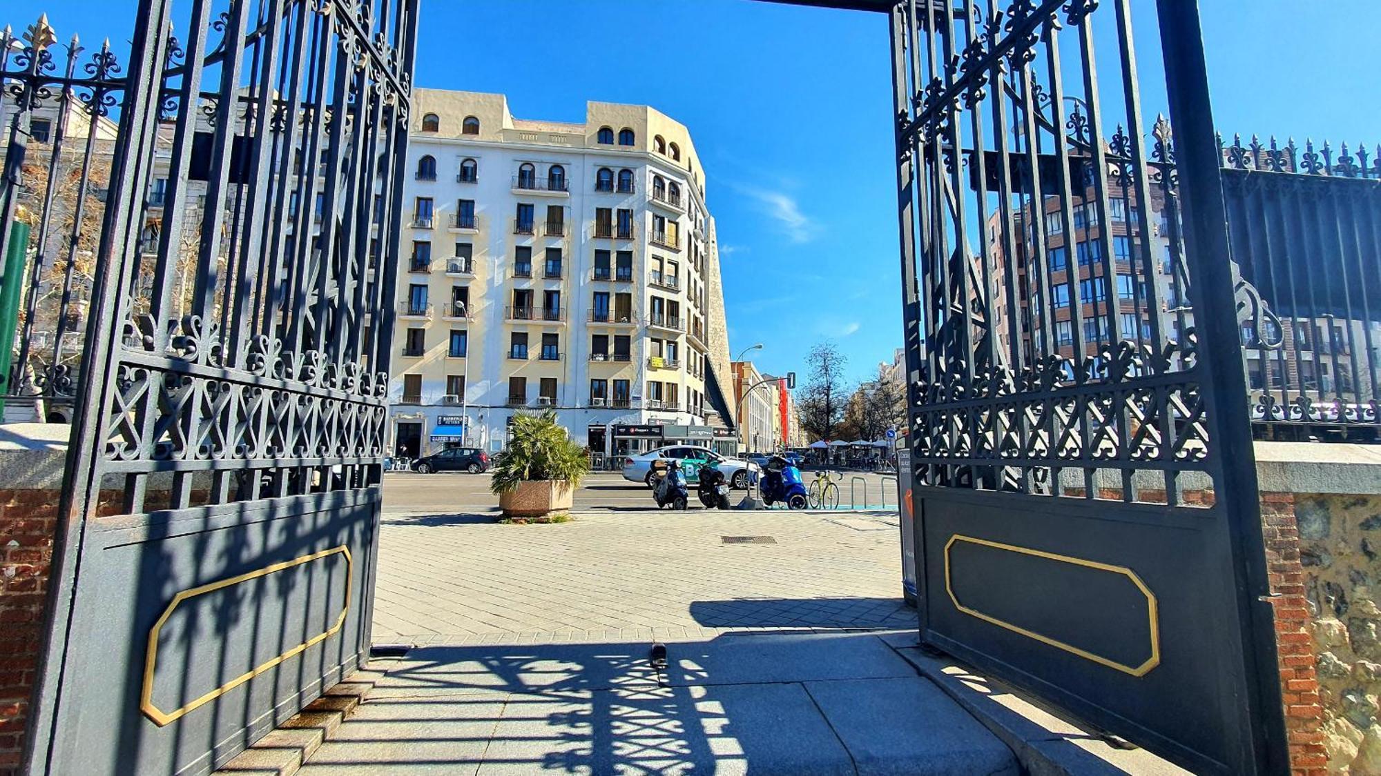 Retiro Park Apartment Madrid Exterior photo